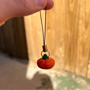 handmade pumpkin keychain
